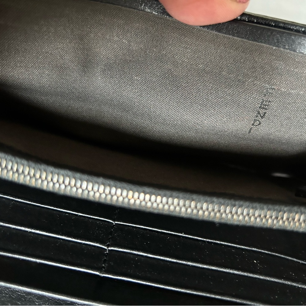 FENDI Medium Wallet - Picture 5 of 6